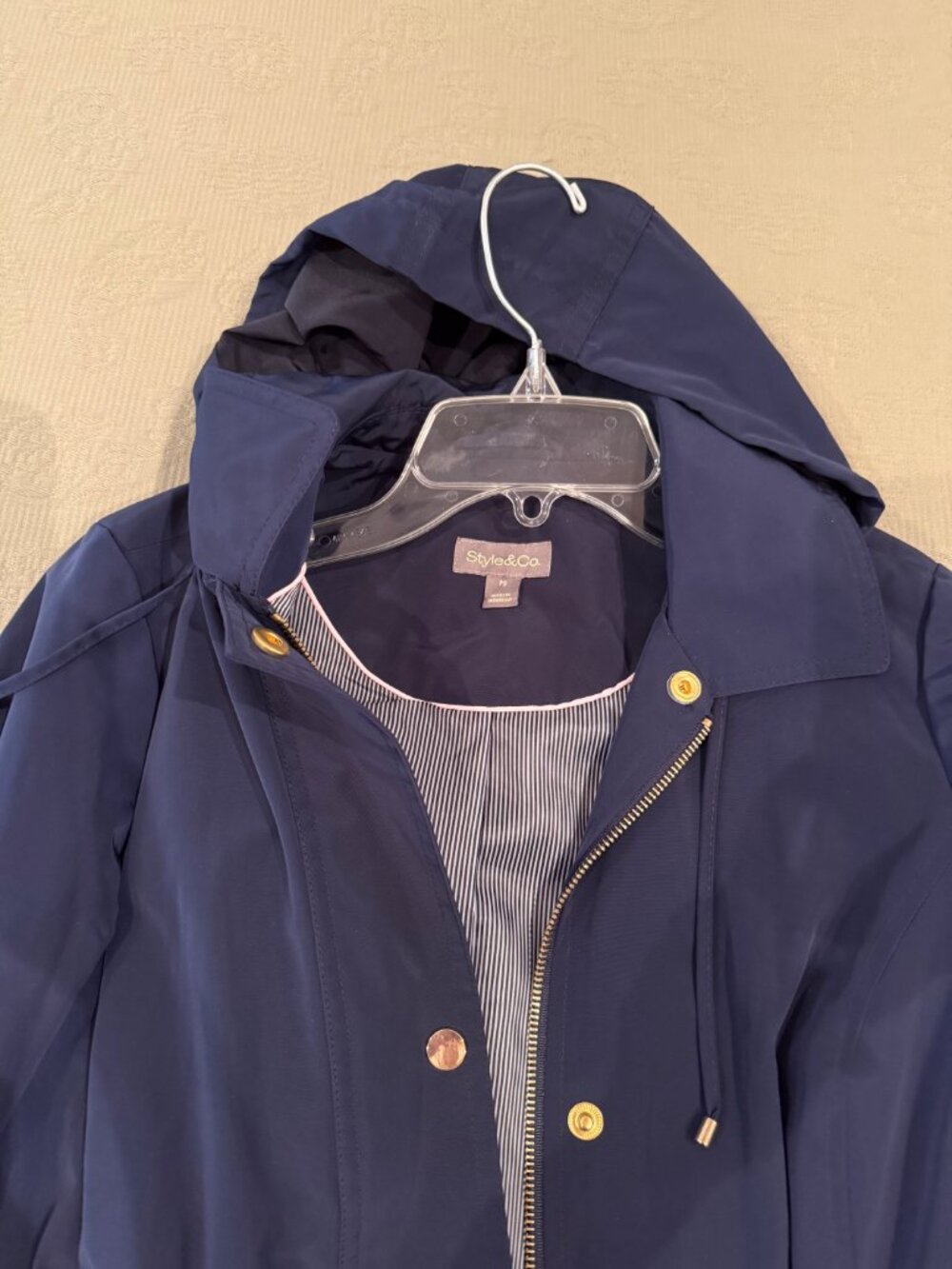 Style & Co Hooded Rain jacket - Picture 3 of 5